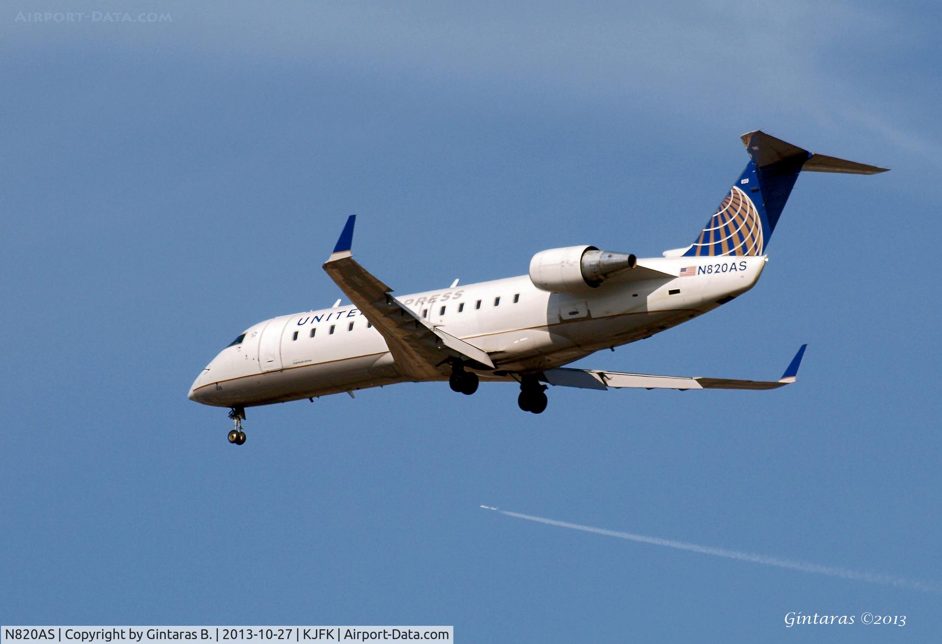 N820AS, 1997 Canadair CRJ-200LR (CL-600-2B19) C/N 7188, Going to a landing on 31R @ JFK