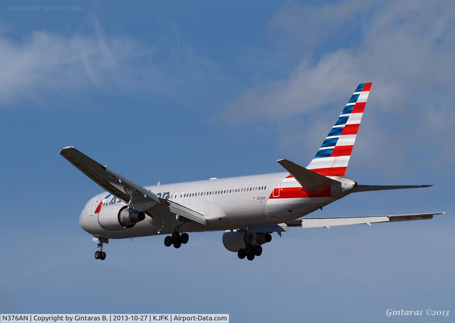 N376AN, 1992 Boeing 767-323 C/N 25445, Going to a landing on 31R @ JFK