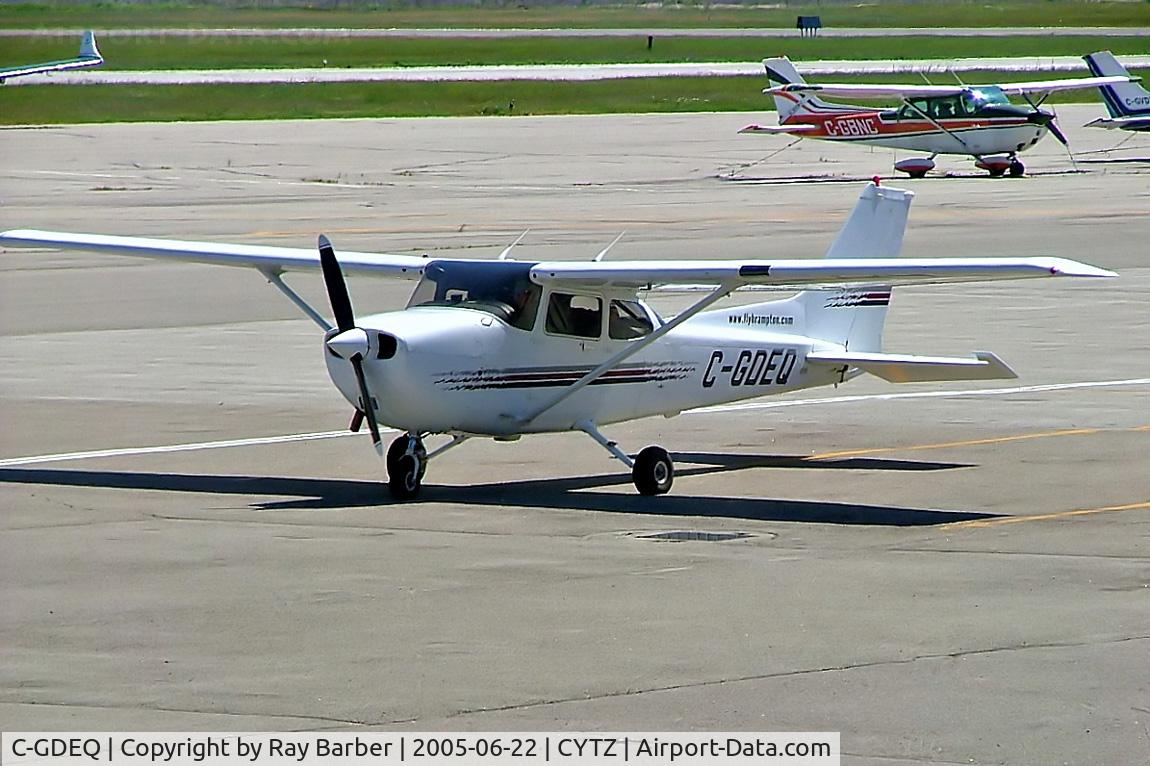 C-GDEQ, 1998 Cessna 172R C/N 17280477, Cessna 172R Skyhawk [172-80477] Toronto-City Centre Airport~C 22/06/2005