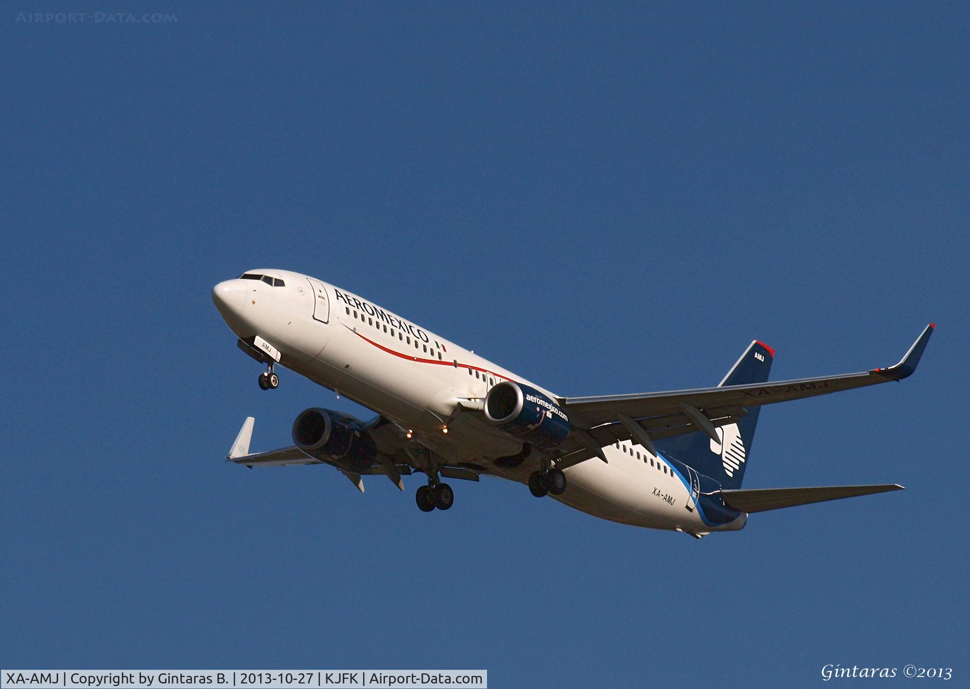 XA-AMJ, 2012 Boeing 737-852 C/N 36701, Going to a landing on 31R @ JFK