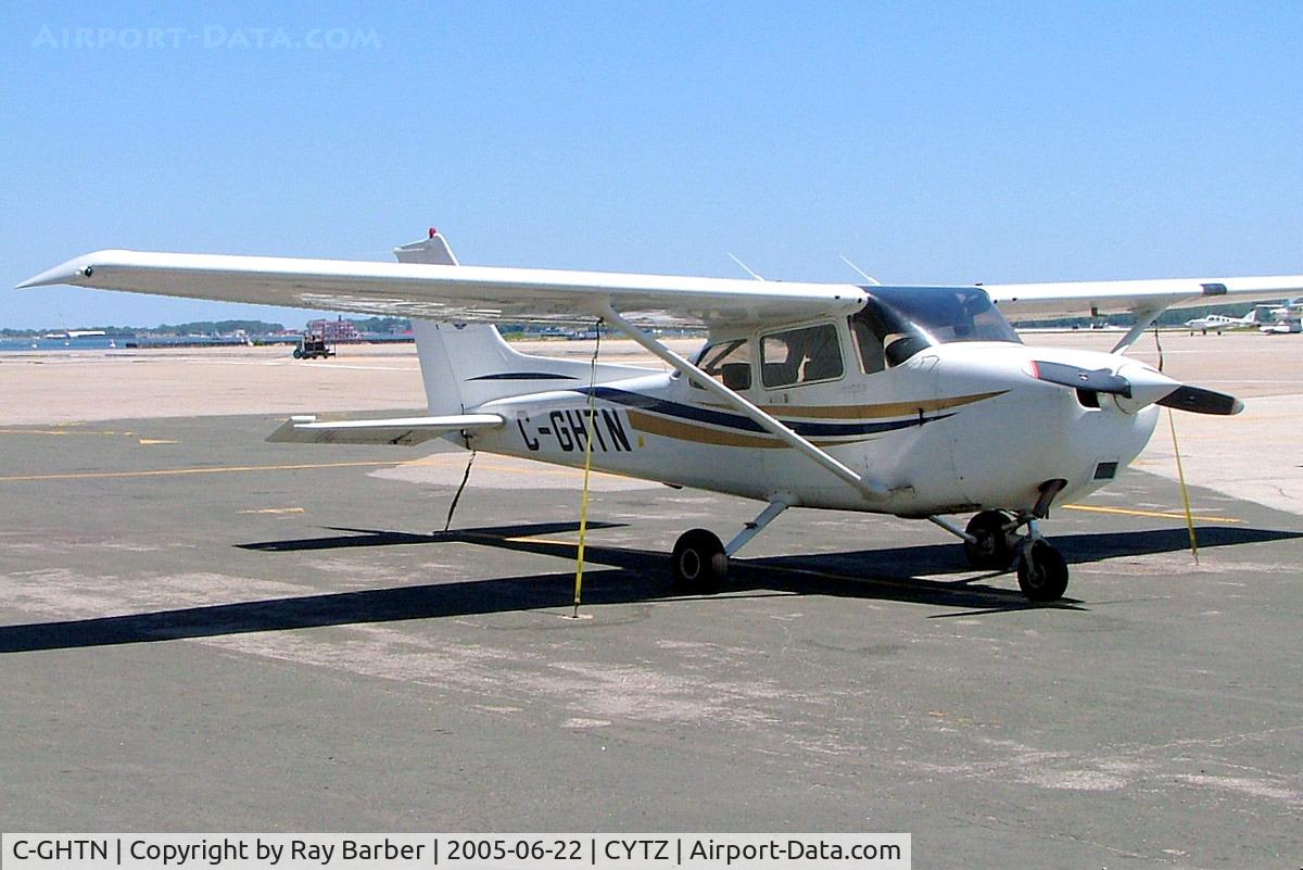 C-GHTN, 2000 Cessna 172R C/N 17280935, Cessna 172R Skyhawk [172-80935] Toronto-City Centre Airport~C 22/06/2005