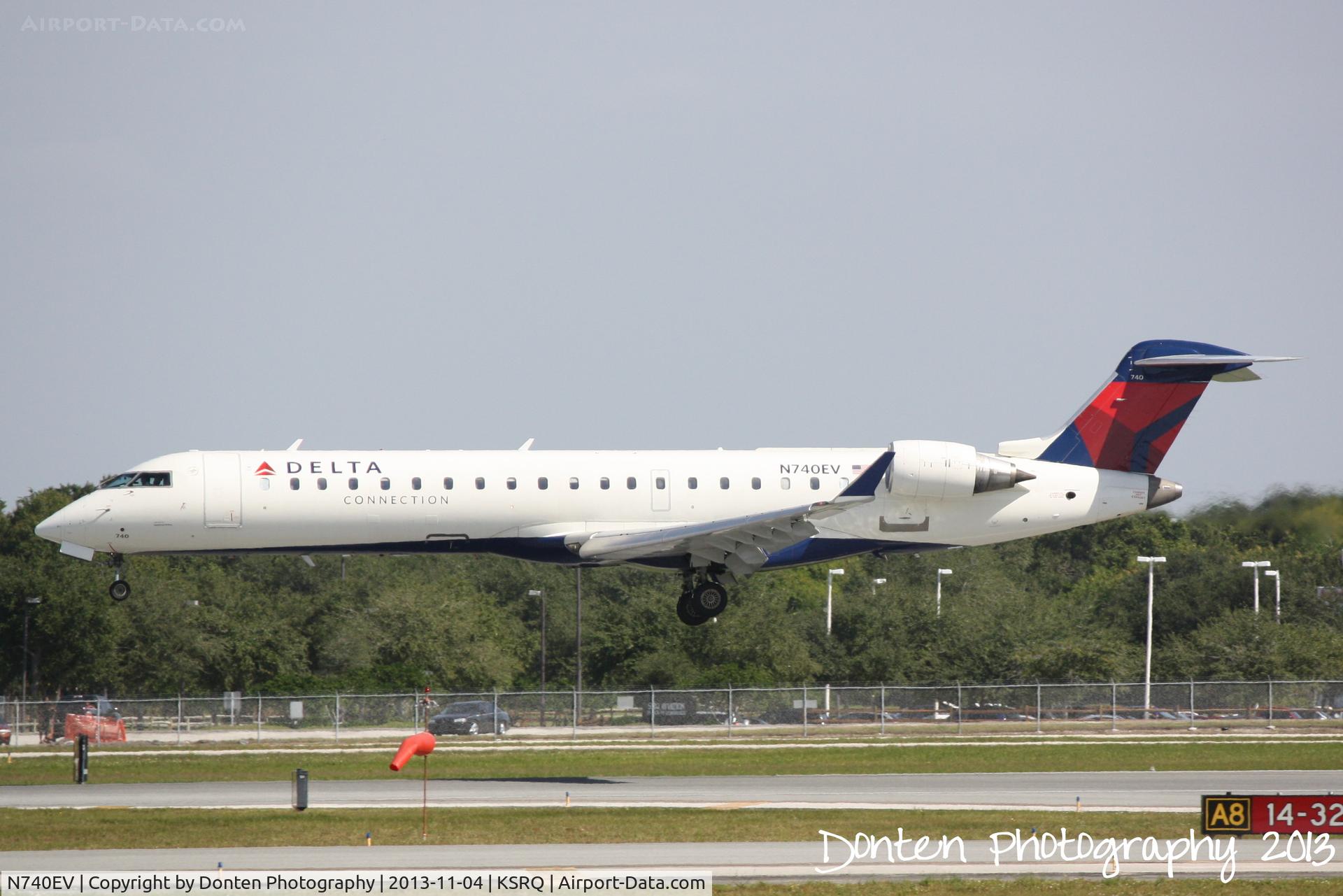 N740EV, 2004 Bombardier CRJ-701 (CL-600-2C10) Regional Jet C/N 10151, Delta Flight 4935 operated by ExpressJet (N740EV) arrives at Sarasota-Bradenton International Airport following a flight from Laguardia Airport