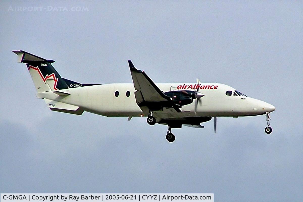 C-GMGA, 1998 Beech 1900D C/N UE-315, Beech 1900D [UE-315] (Air Alliance/Air Georgian) Toronto~C 21/06/2005