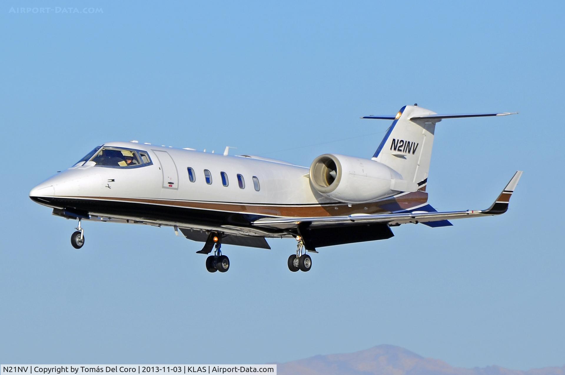 N21NV, Learjet Inc 60 C/N 268, N21NV Learjet 60 C/N 268

Las Vegas - McCarran International (LAS / KLAS)
USA - Nevada, November 3 , 2013
Photo: Tomás Del Coro