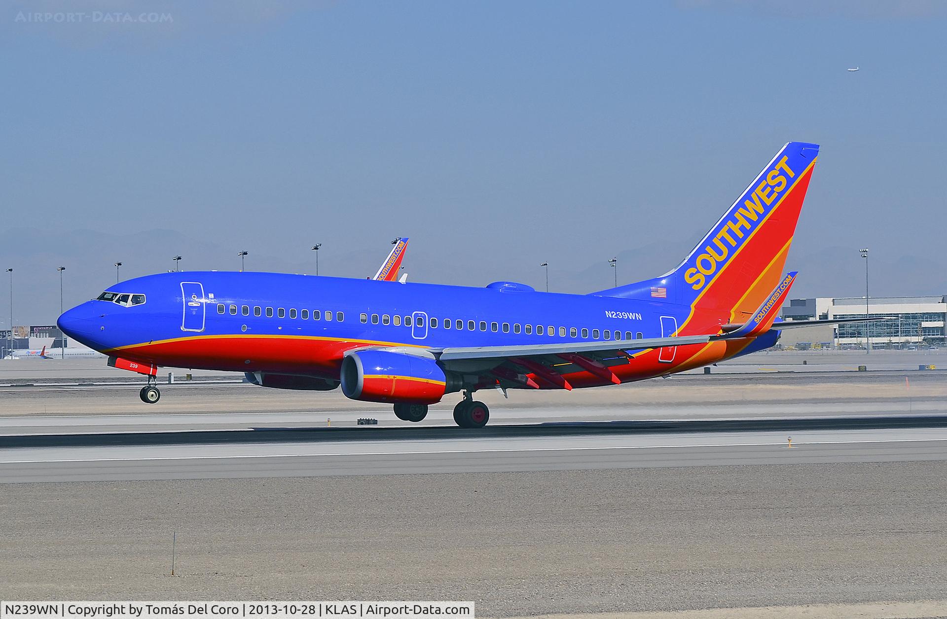 N239WN, 2006 Boeing 737-7H4 C/N 34714, N239WN Southwest Airlines 2006 Boeing 737-7H4 - cn 34714 / ln 1954

Las Vegas - McCarran International (LAS / KLAS)
USA - Nevada, October 28 , 2013
Photo: Tomás Del Coro
