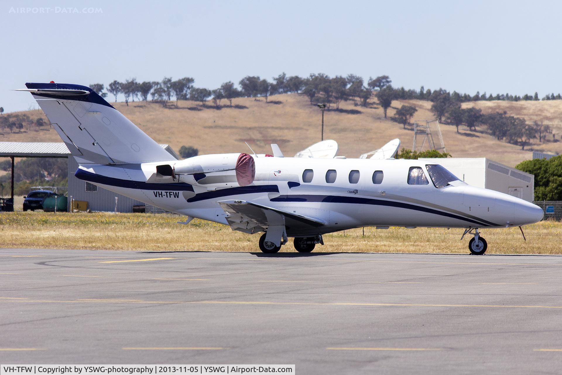 VH-TFW, 2001 Cessna 525 CitationJet CJ1 C/N 525-0442, Acena Nominees (VH-TFW) Cessna 525 CitationJet parked on the tarmac at Wagga Wagga Airport.
