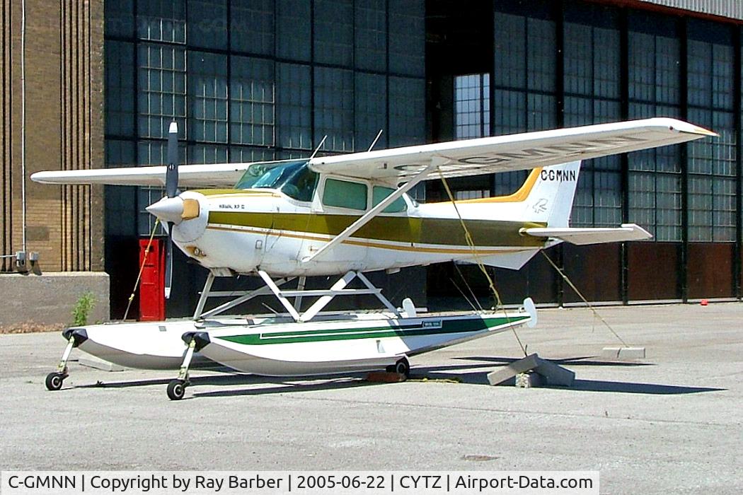 C-GMNN, 1976 Cessna R172K Hawk XP C/N R1722129, Cessna R.172K Hawk XP [R172-2129] Toronto-City Centre Airport~C 22/06/2005