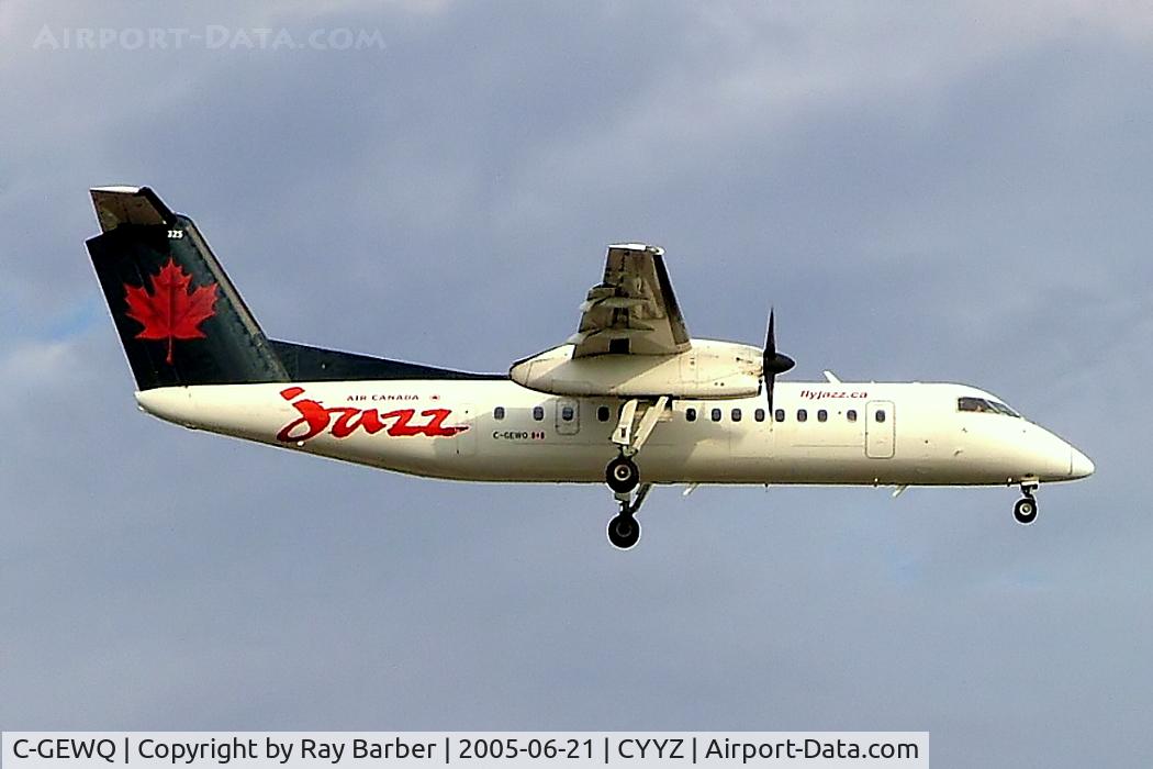 C-GEWQ, 1990 De Havilland Canada DHC-8-311 Dash 8 C/N 202, De Havilland Canada DHC-8-311 Dash 8 [202] (Air Canada Jazz) Toronto~C 21/06/2005