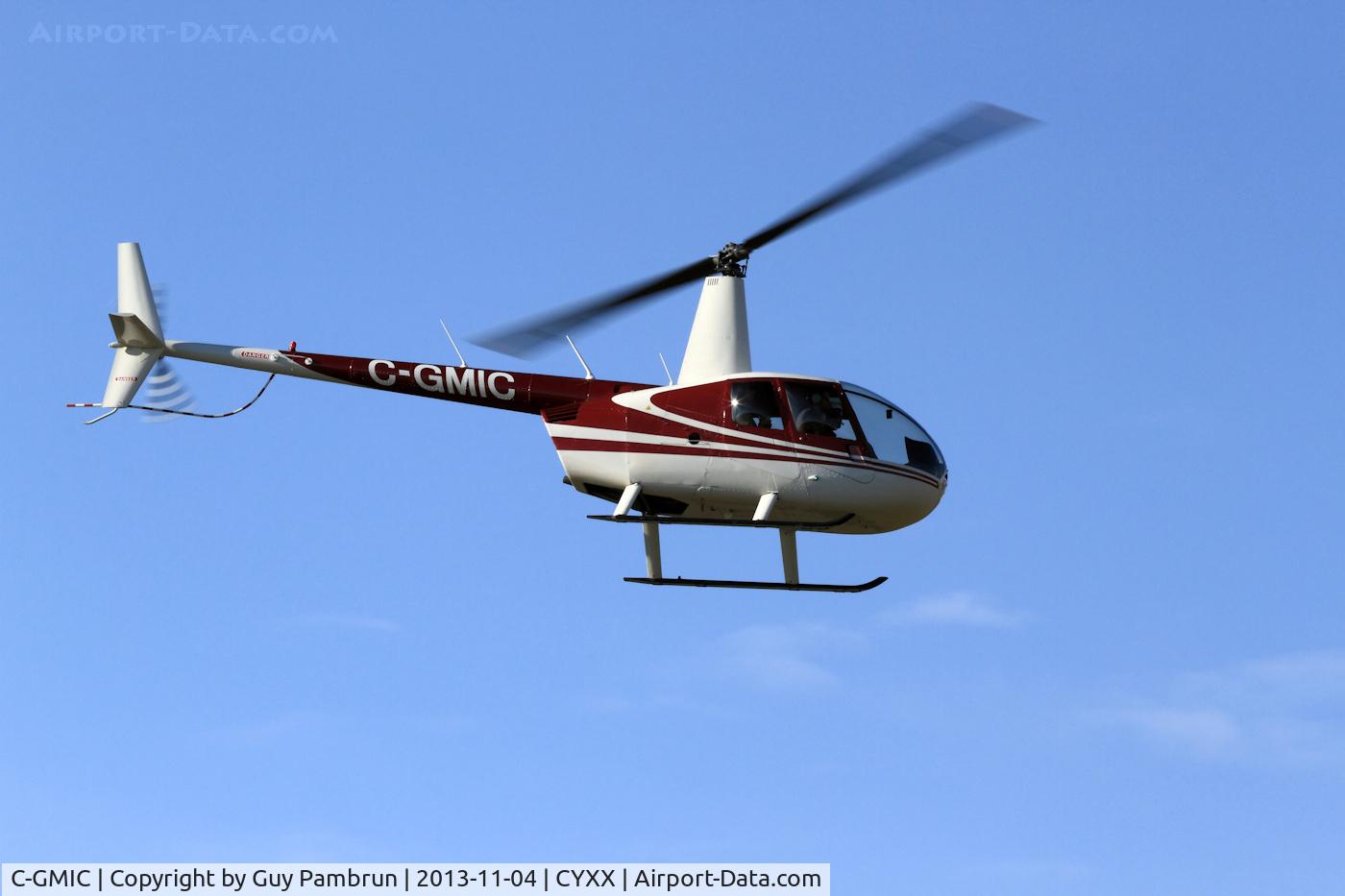 C-GMIC, 2005 Robinson R44 II C/N 10962, Departing