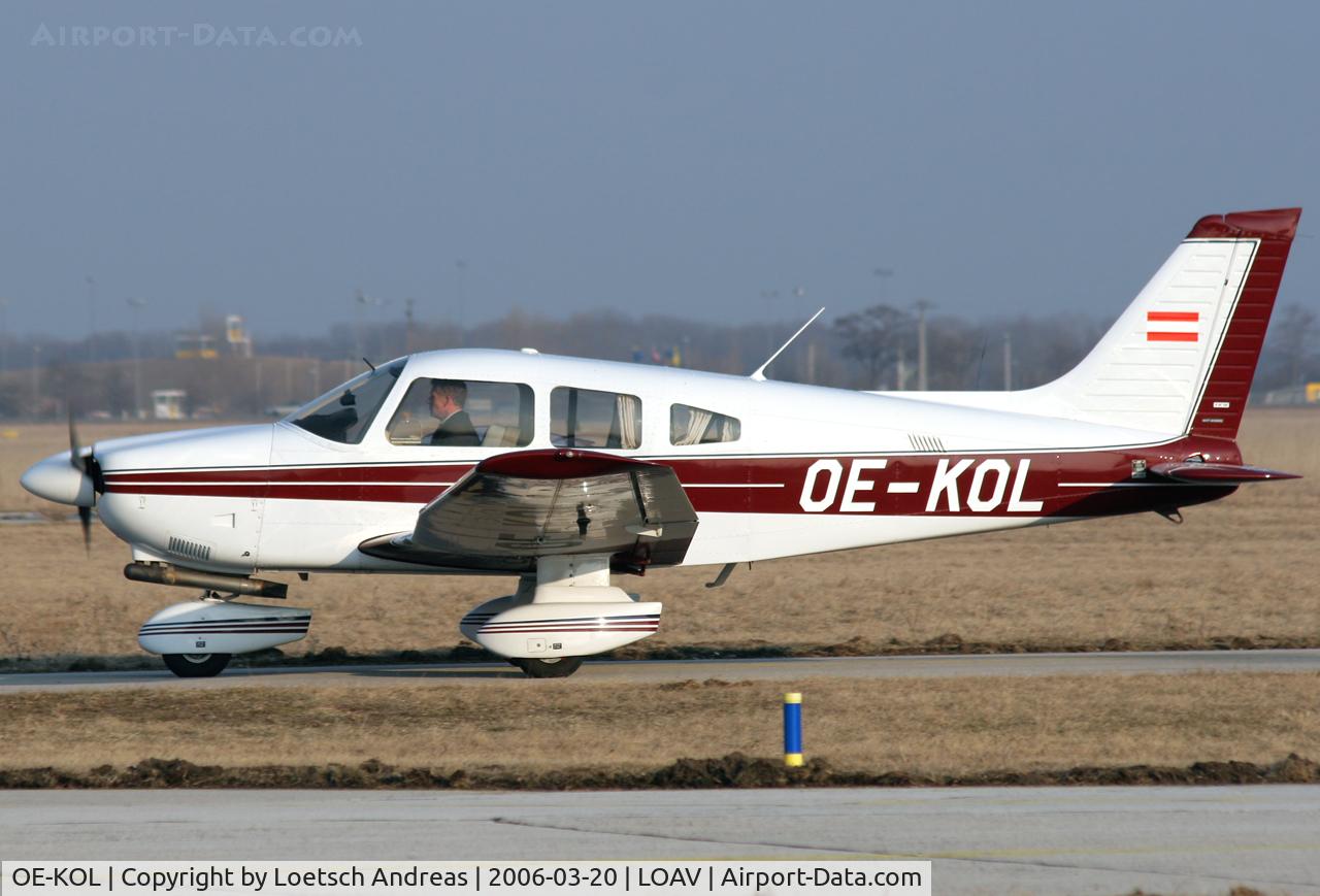 OE-KOL, 1979 Piper PA-28-181 C/N 2890182, Piper