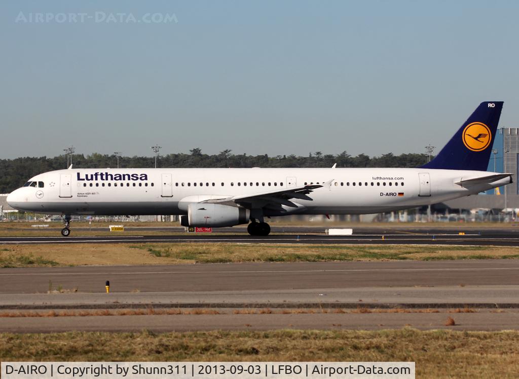 D-AIRO, 1995 Airbus A321-131 C/N 0563, Ready for take off rwy 32L