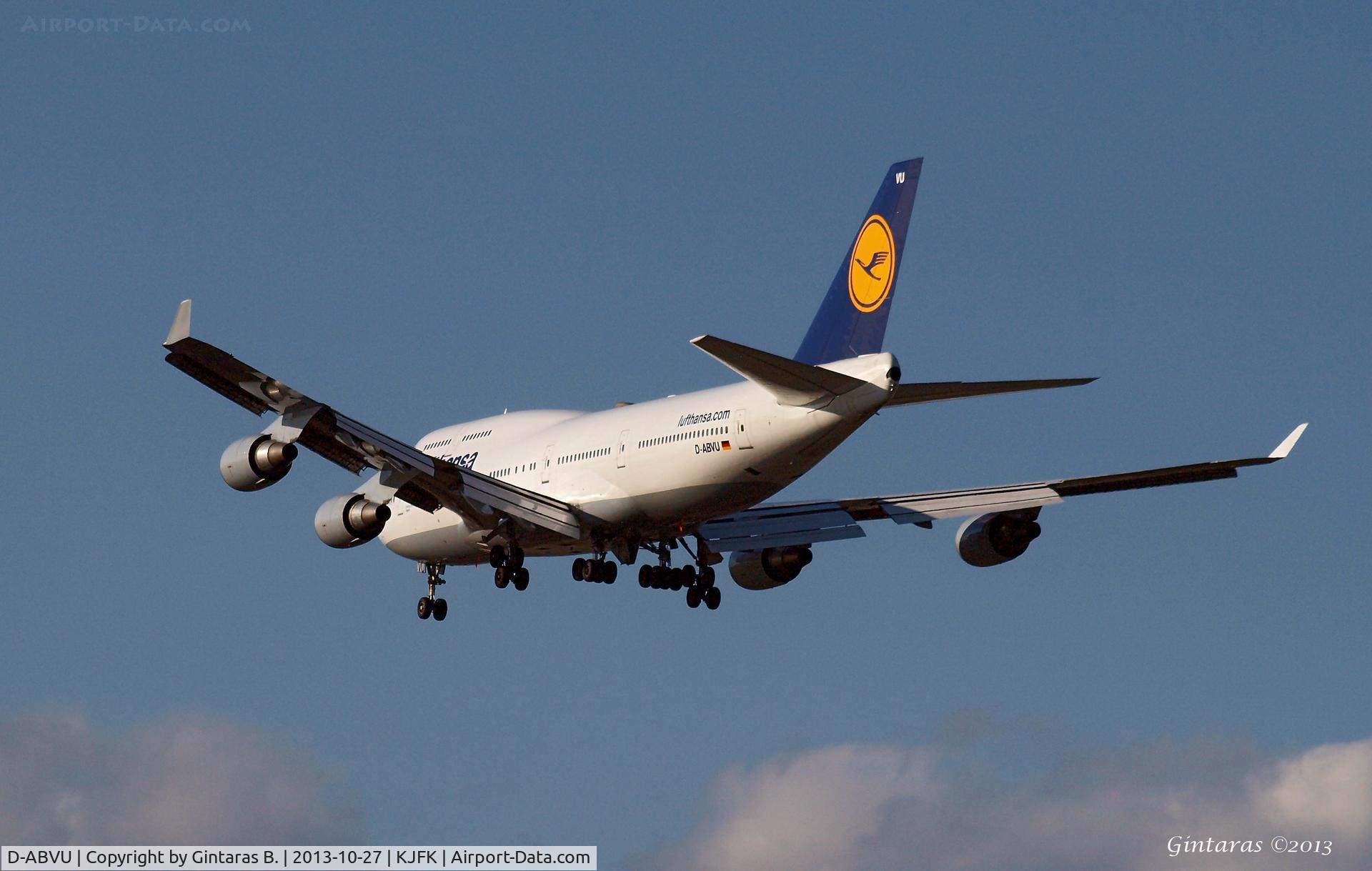 D-ABVU, 1998 Boeing 747-430 C/N 29492, Going to a landing on 31R @ JFK