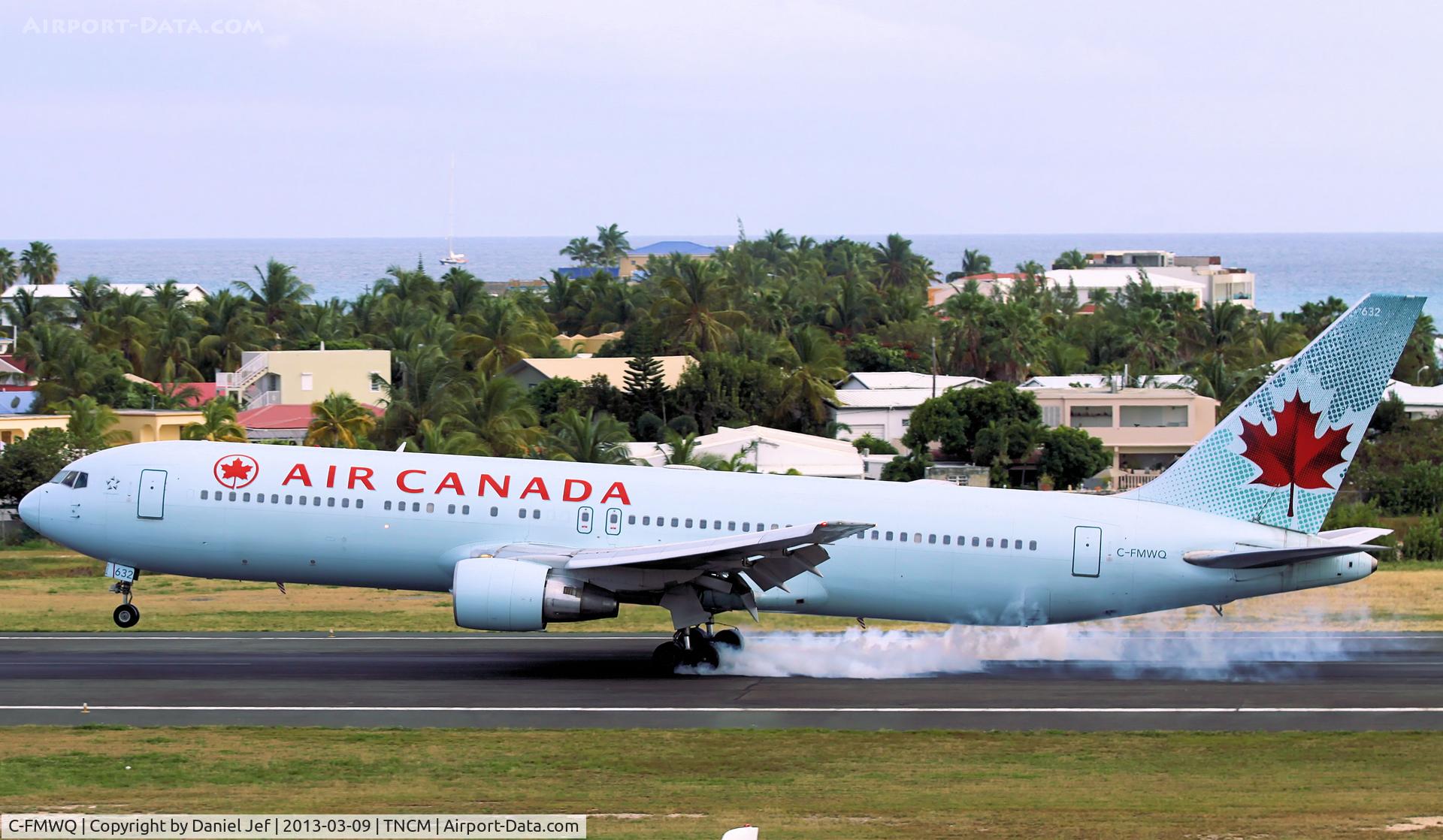 C-FMWQ, 1995 Boeing 767-333 C/N 25584, C-FMWQ