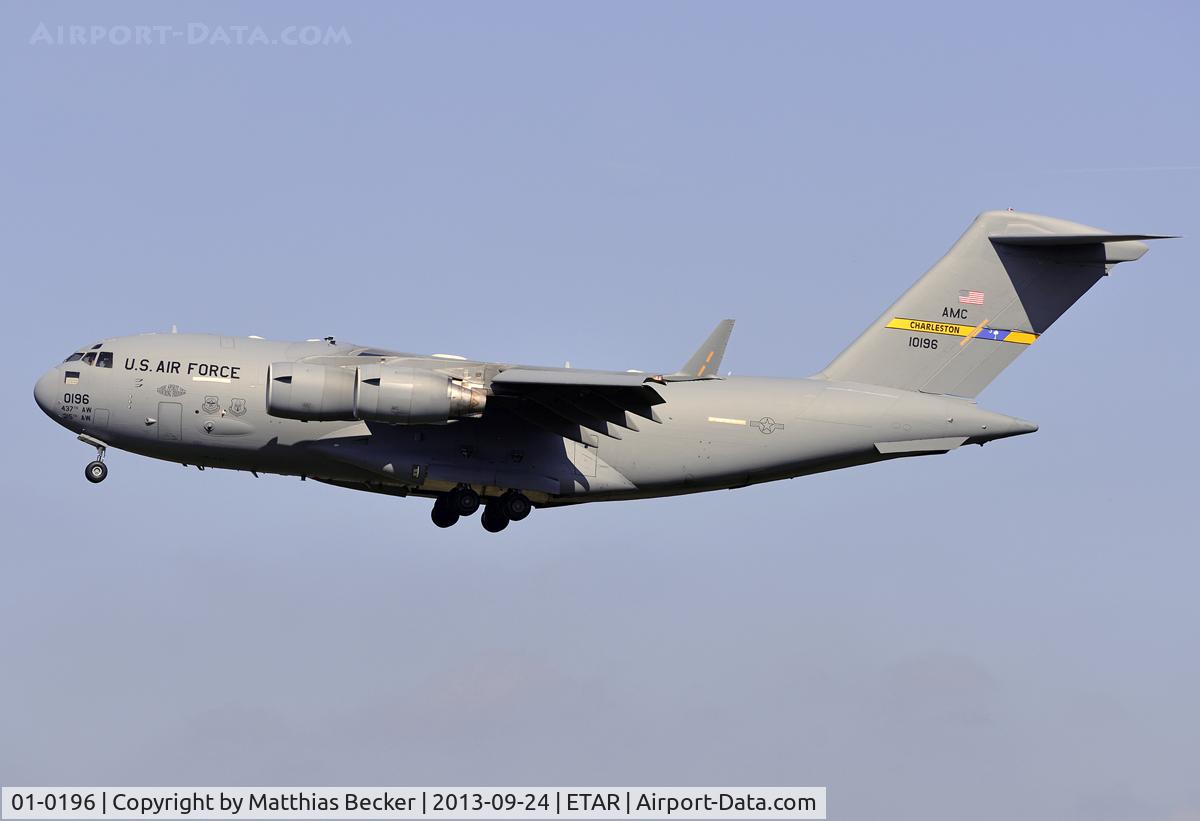 01-0196, 2001 Boeing C-17A Globemaster III C/N 50104/P-96, 01-0196