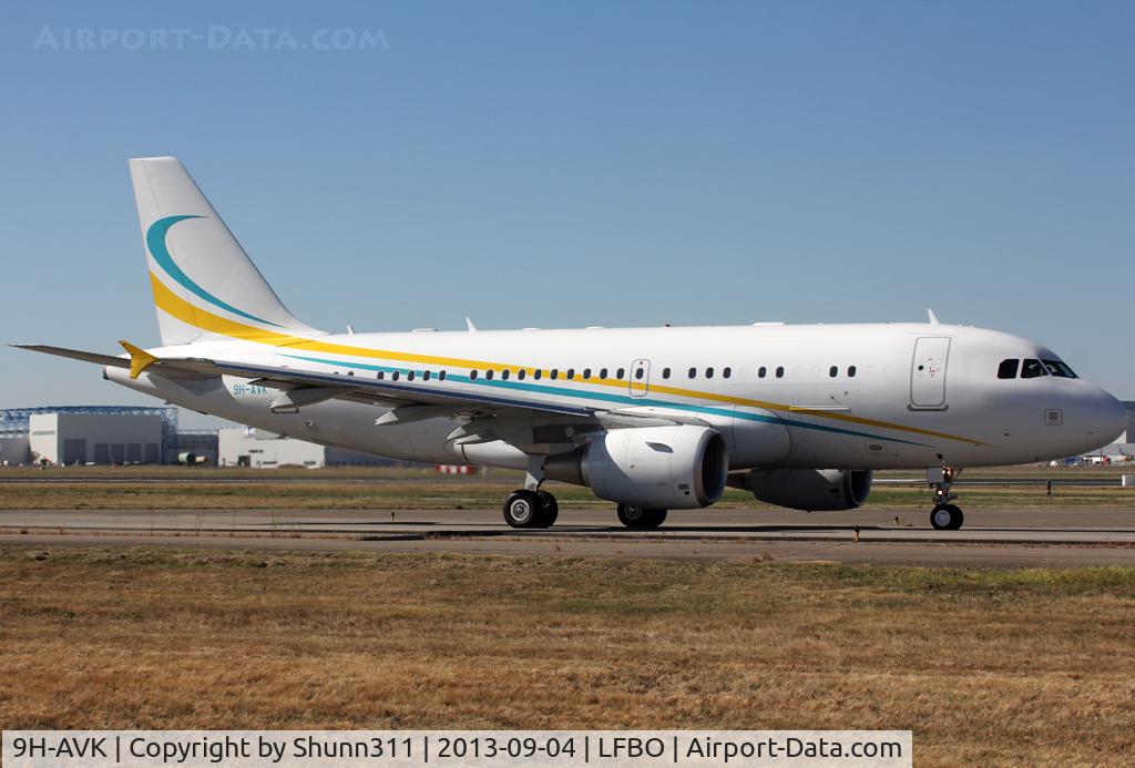 9H-AVK, 2011 Airbus ACJ319 (A319-115/CJ) C/N 4622, Taxiing holding point rwy 14L for departure...