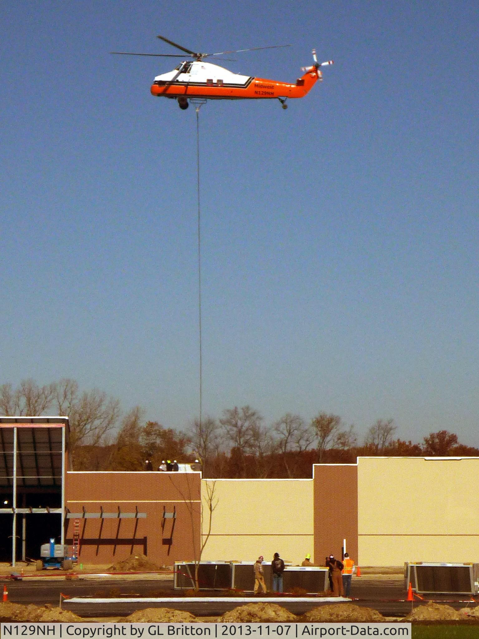 N129NH, 1975 Sikorsky S-58JT C/N 58-855, West Lafayette IN new Meijer store placing HVAC equipment on the roof