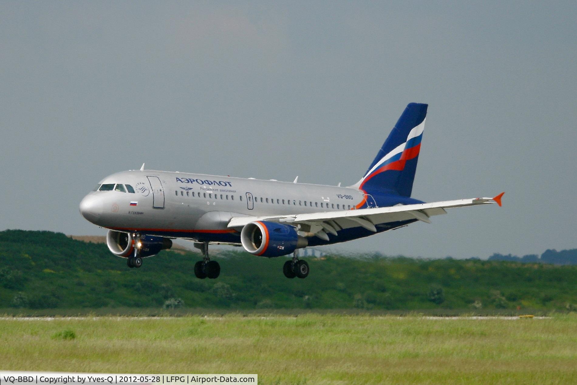 VQ-BBD, 2009 Airbus A319-111 C/N 3838, Airbus A319-111, Final Approach  Rwy 26L, Roissy Charles De Gaulle Airport (LFPG-CDG)