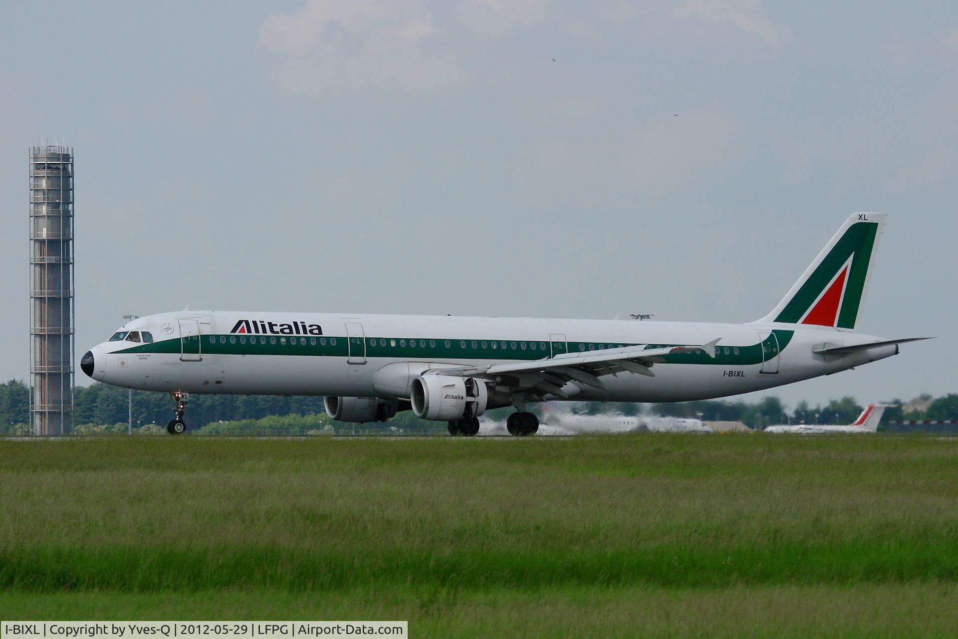 I-BIXL, 1995 Airbus A321-112 C/N 513, Airbus A321-112, Landing Rwy 26L, Roissy Charles De Gaulle Airport (LFPG-CDG)