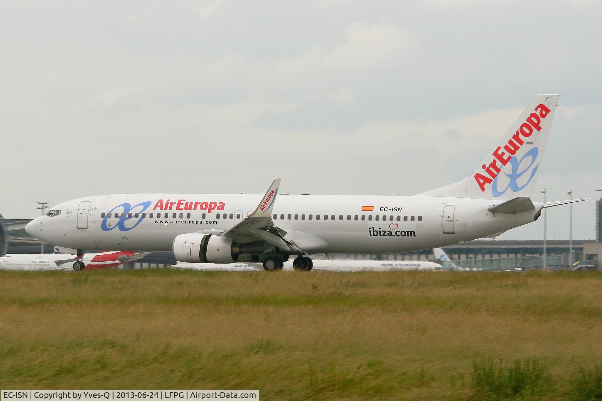 EC-ISN, 2002 Boeing 737-86Q C/N 30291, Boeing 737-86Q(WL), Landing Rwy 26L, Roissy Charles De Gaulle Airport (LFPG-CDG)