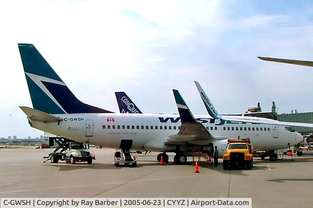 C-GWSH, 2002 Boeing 737-76N C/N 29886, Boeing 737-76N [29886] (Westjet) Toronto~C 23/06/2005