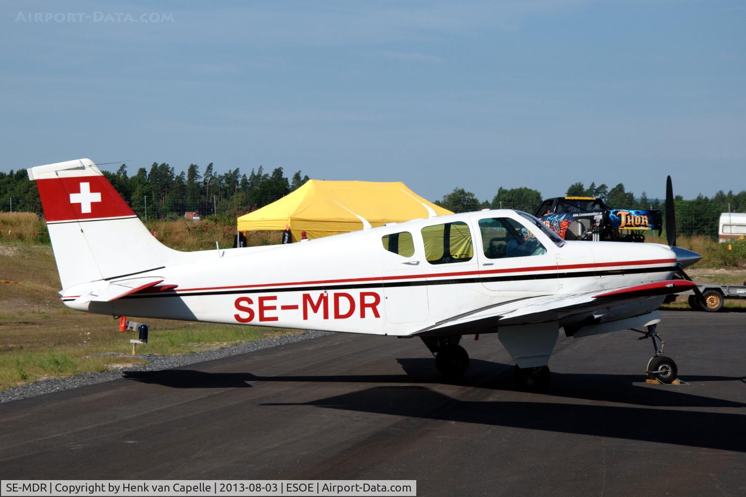 SE-MDR, 1961 Beech 35-A33 Debonair C/N CD-377, Beechcraft 35-A33 Debonair parked at Örebro airport, Sweden. Obviously previously from Switserland.