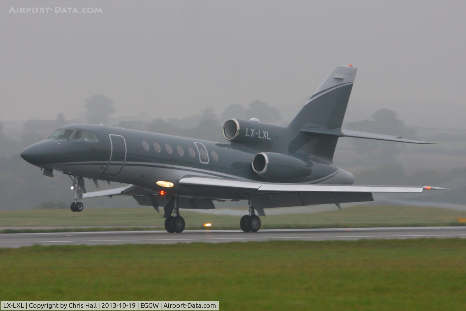 LX-LXL, 2001 Dassault Falcon 50EX C/N 315, arriving at Luton