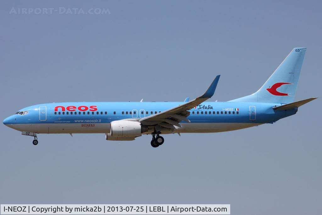 I-NEOZ, 2006 Boeing 737-86N C/N 34257, Landing