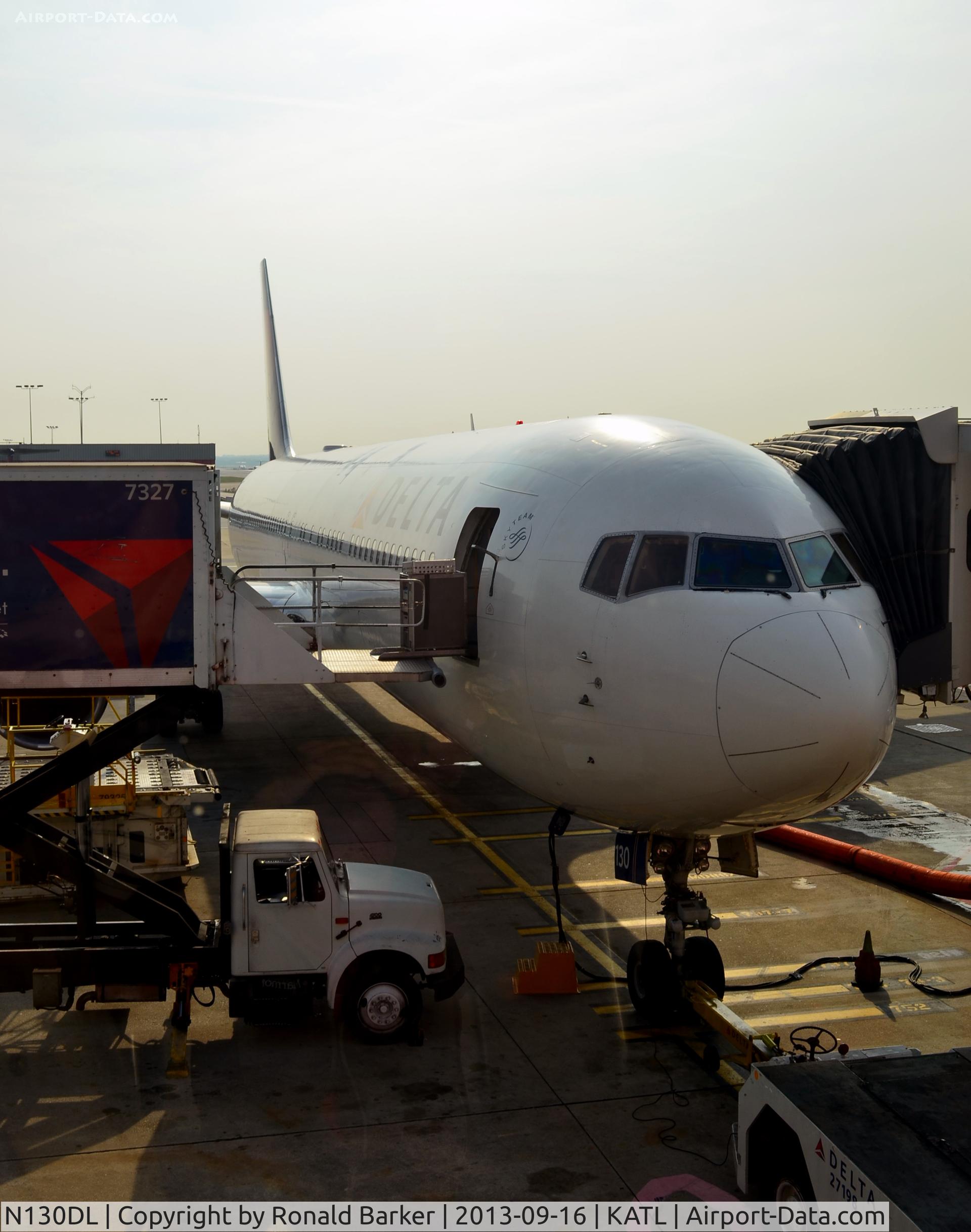 N130DL, 1988 Boeing 767-332 C/N 24080, Atlanta