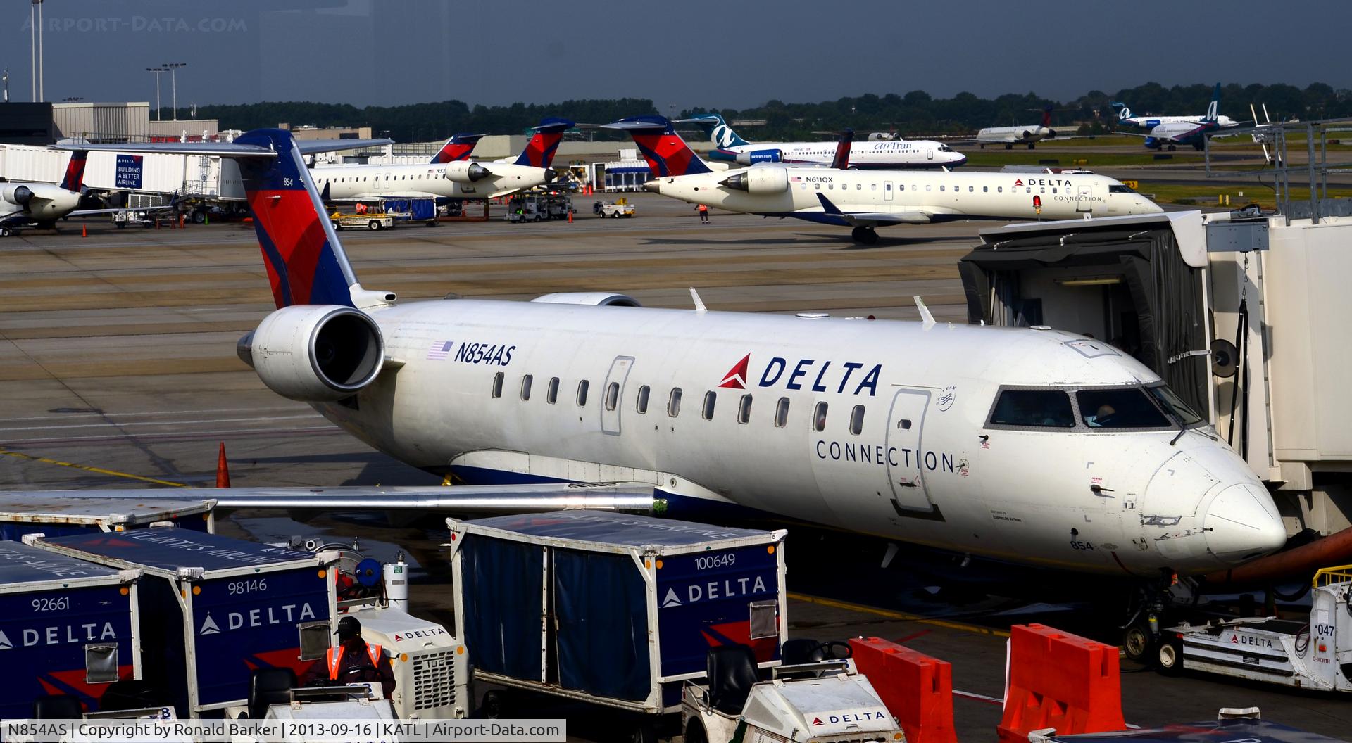 N854AS, 2000 Bombardier CRJ-200ER (CL-600-2B19) C/N 7382, Atlanta