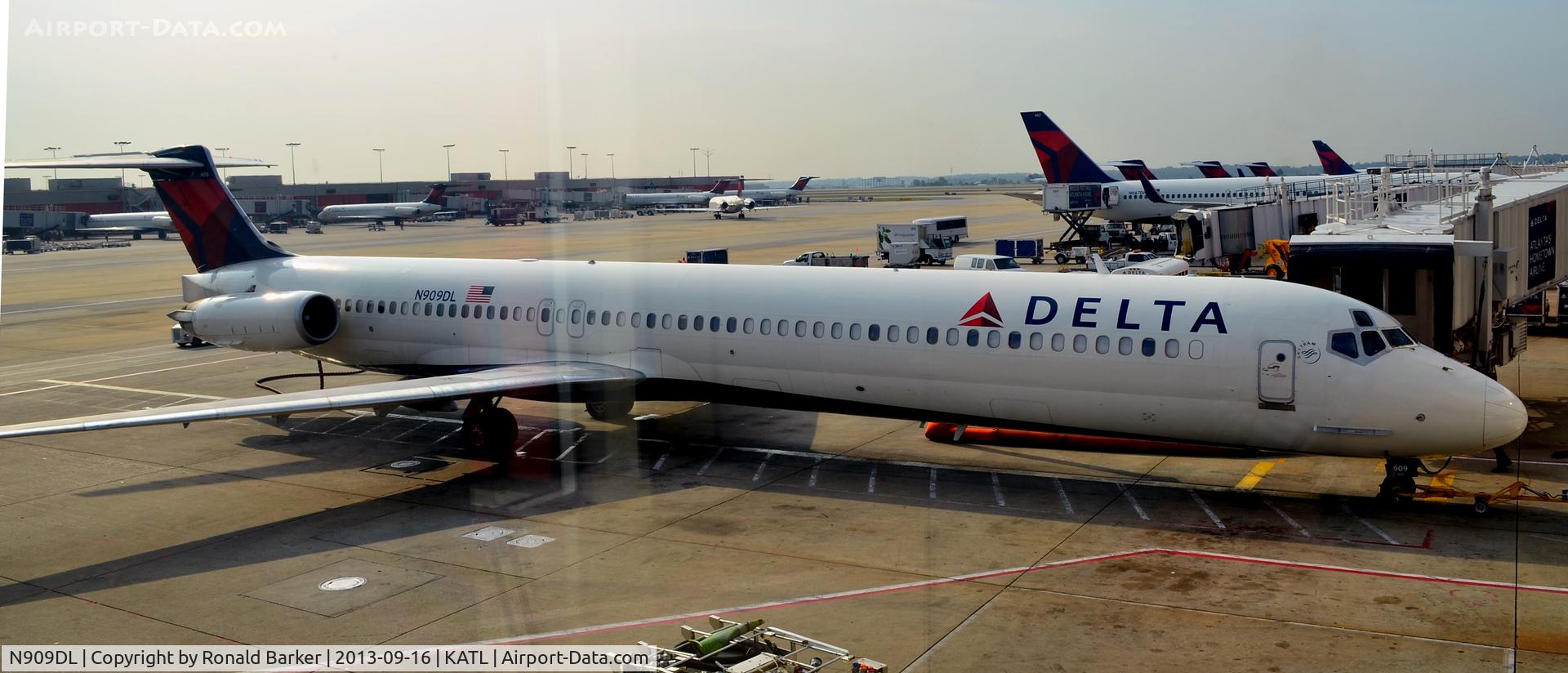 N909DL, 1987 McDonnell Douglas MD-88 C/N 49540, Atlanta