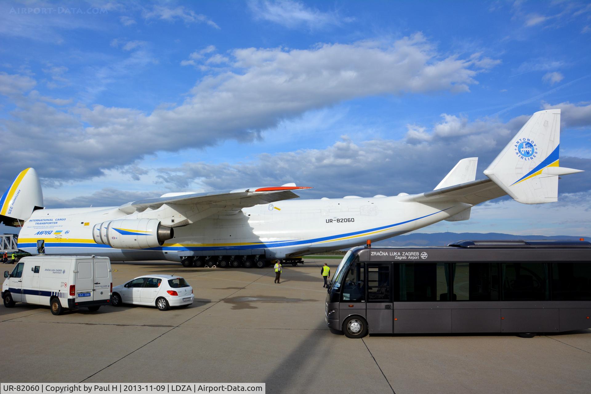 UR-82060, 1988 Antonov An-225 Mriya C/N 19530503763, Full length