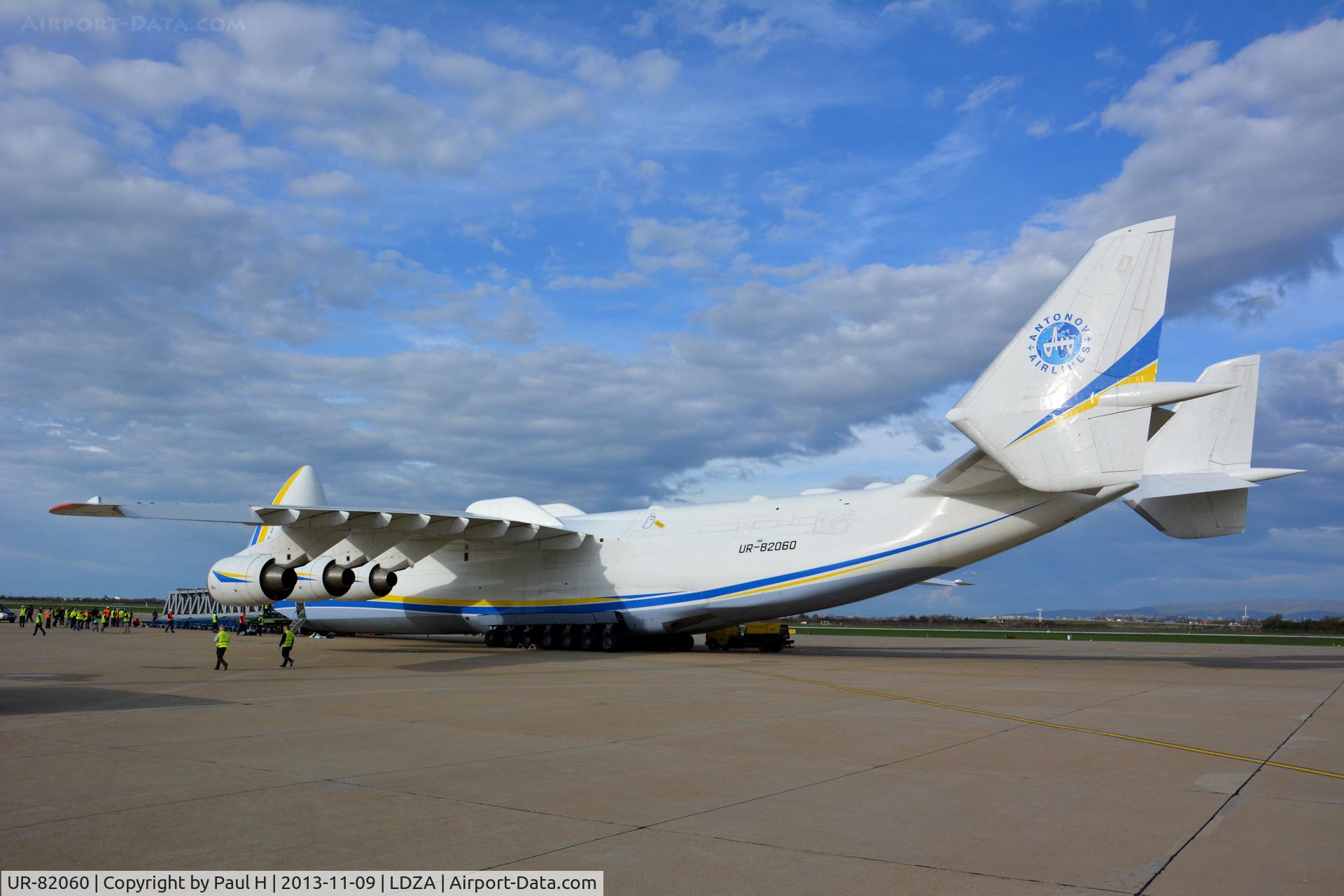 UR-82060, 1988 Antonov An-225 Mriya C/N 19530503763, Incredible length