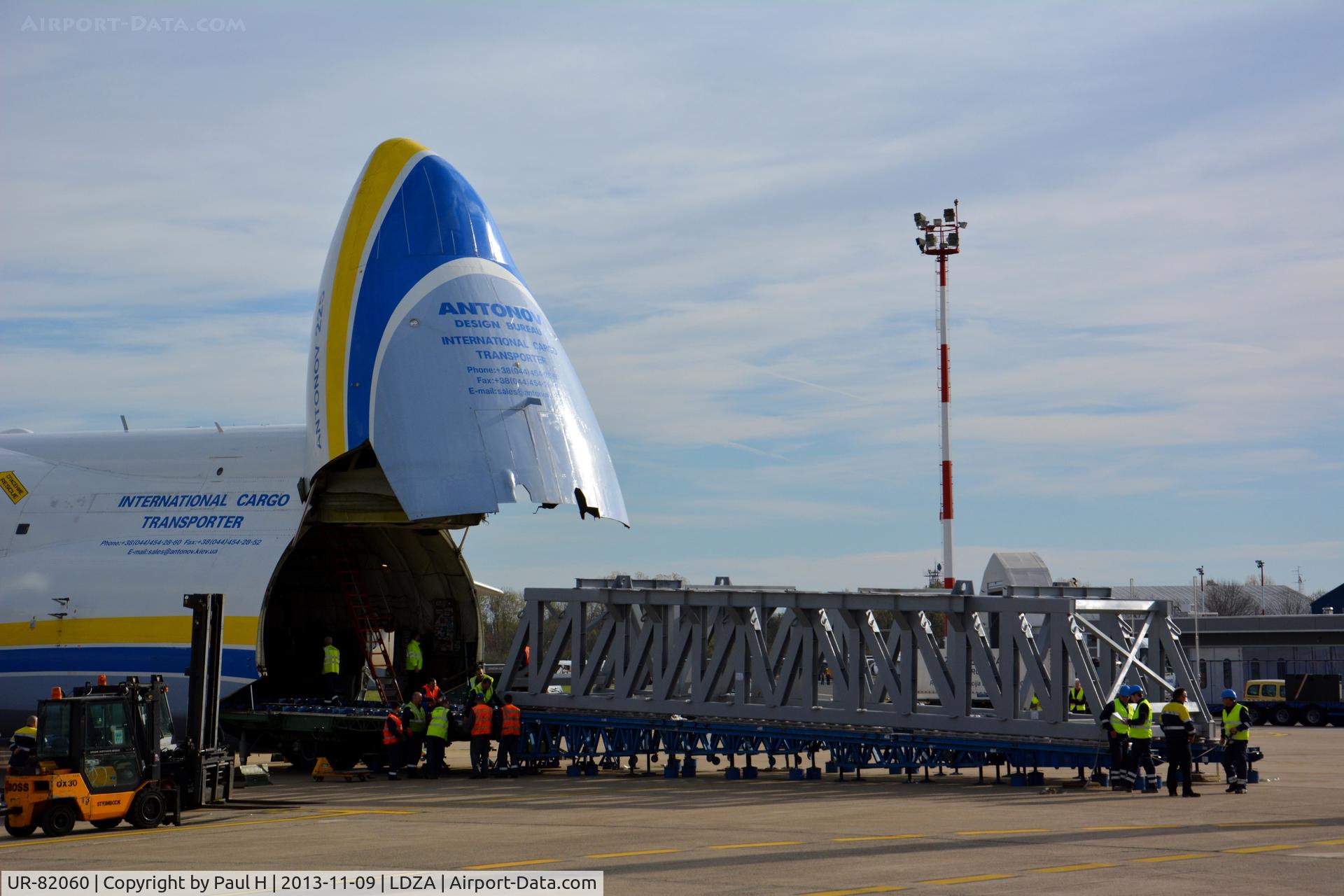 UR-82060, 1988 Antonov An-225 Mriya C/N 19530503763, An-225 unloaded