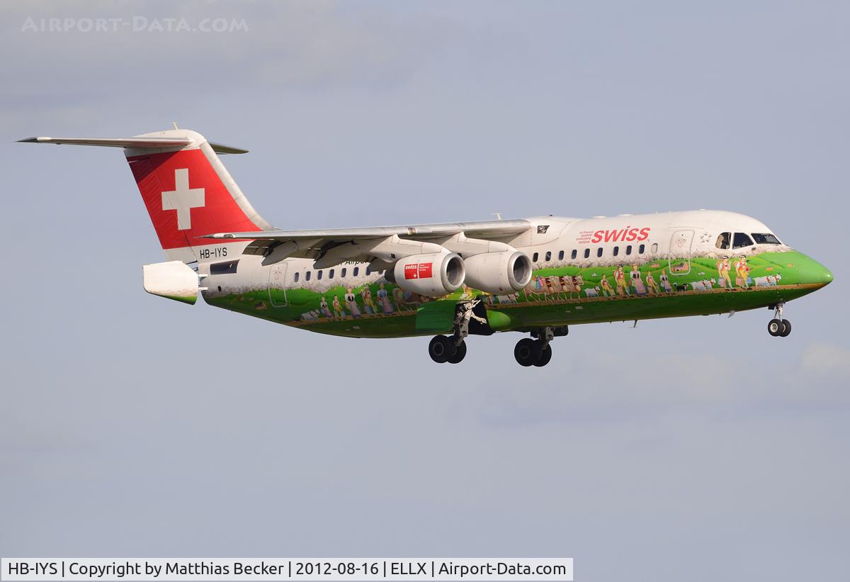 HB-IYS, 2001 British Aerospace Avro 146-RJ100 C/N E3381, HB-IYS