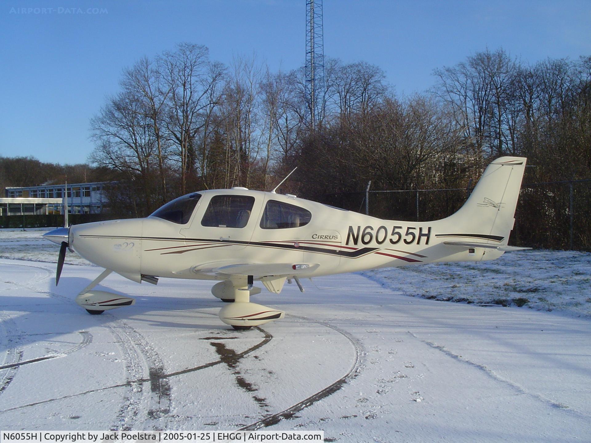 N6055H, 2003 Cirrus SR22 C/N 0656, Cirrus N6055H at Groningen airport