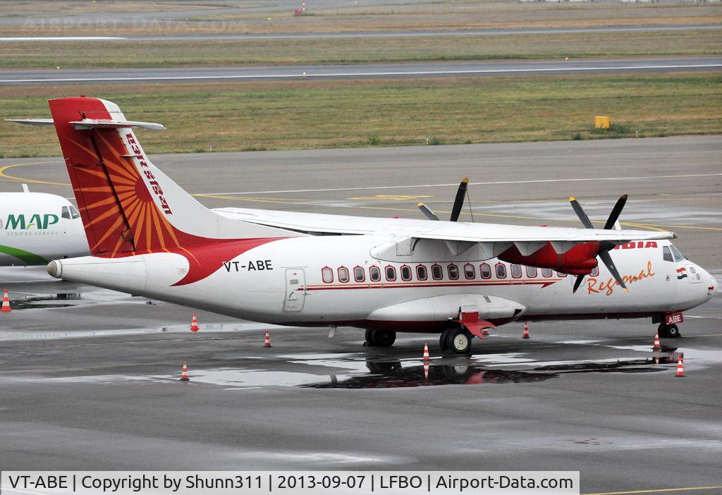VT-ABE, 1992 ATR 42-320 C/N 333, Parked at the Old Terminal... Returned to lessor and parked here before to go to LFBF...