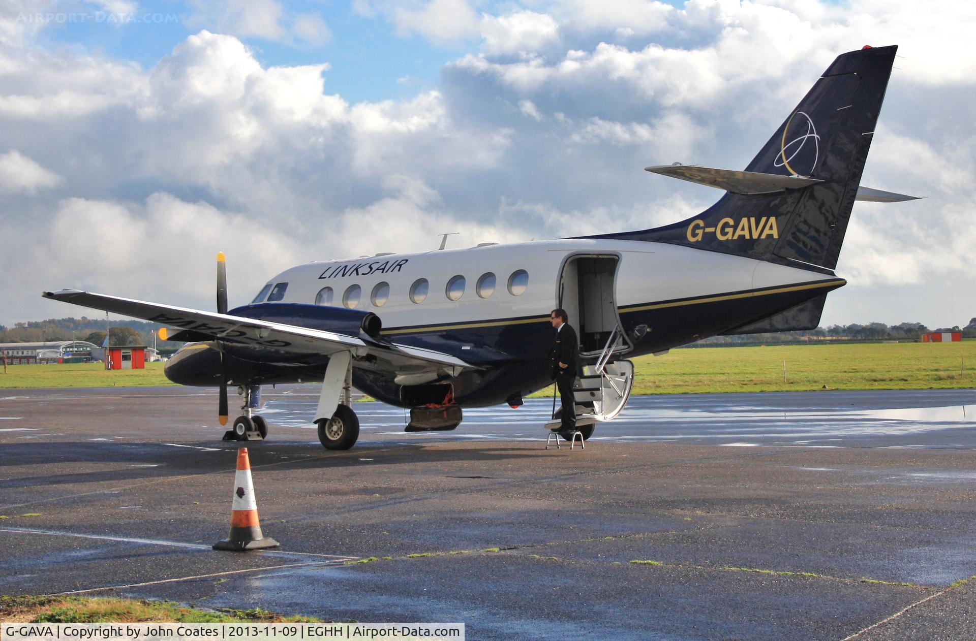 G-GAVA, 1987 British Aerospace BAe-3112 Jetstream 31 C/N 785, Soon to depart Signatures