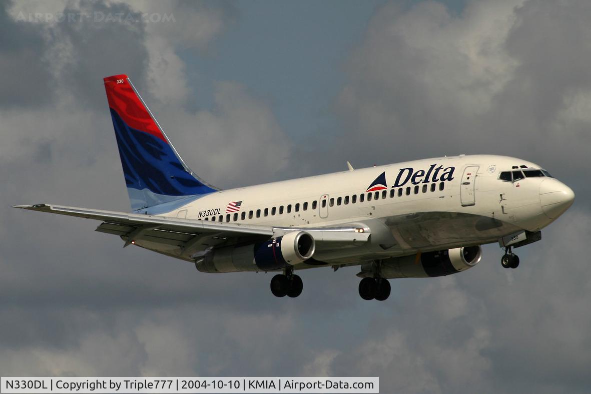 N330DL, 1984 Boeing 737-232 C/N 23102, Delta
