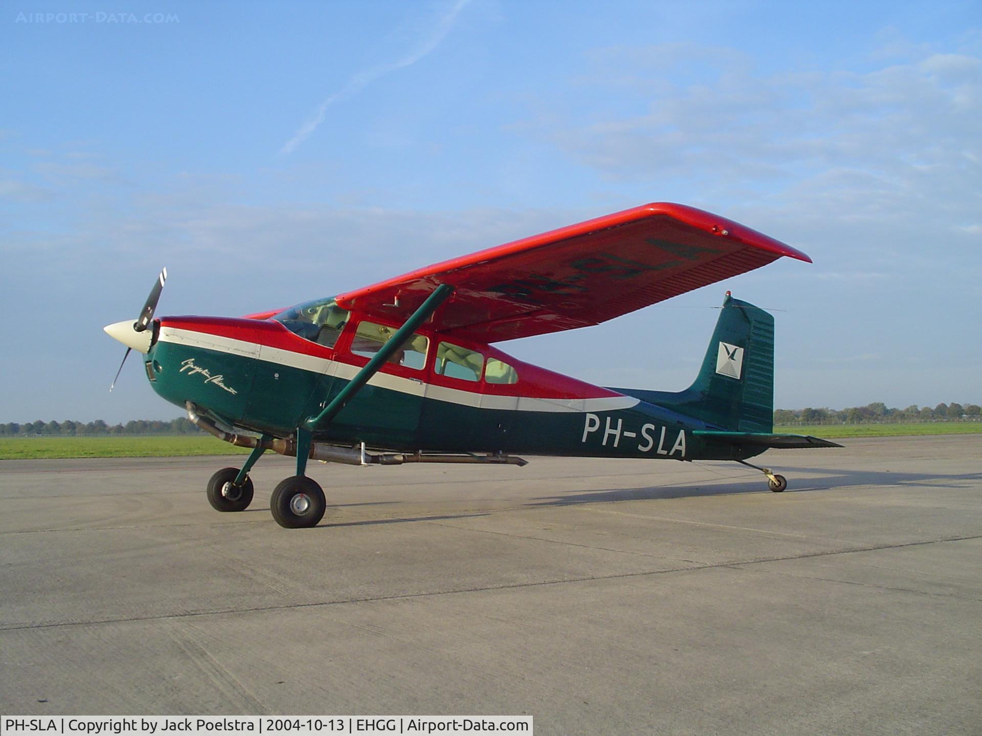 PH-SLA, Cessna 180J C/N 18052637, PH-SLA C.180 at ramp of Groningen airport