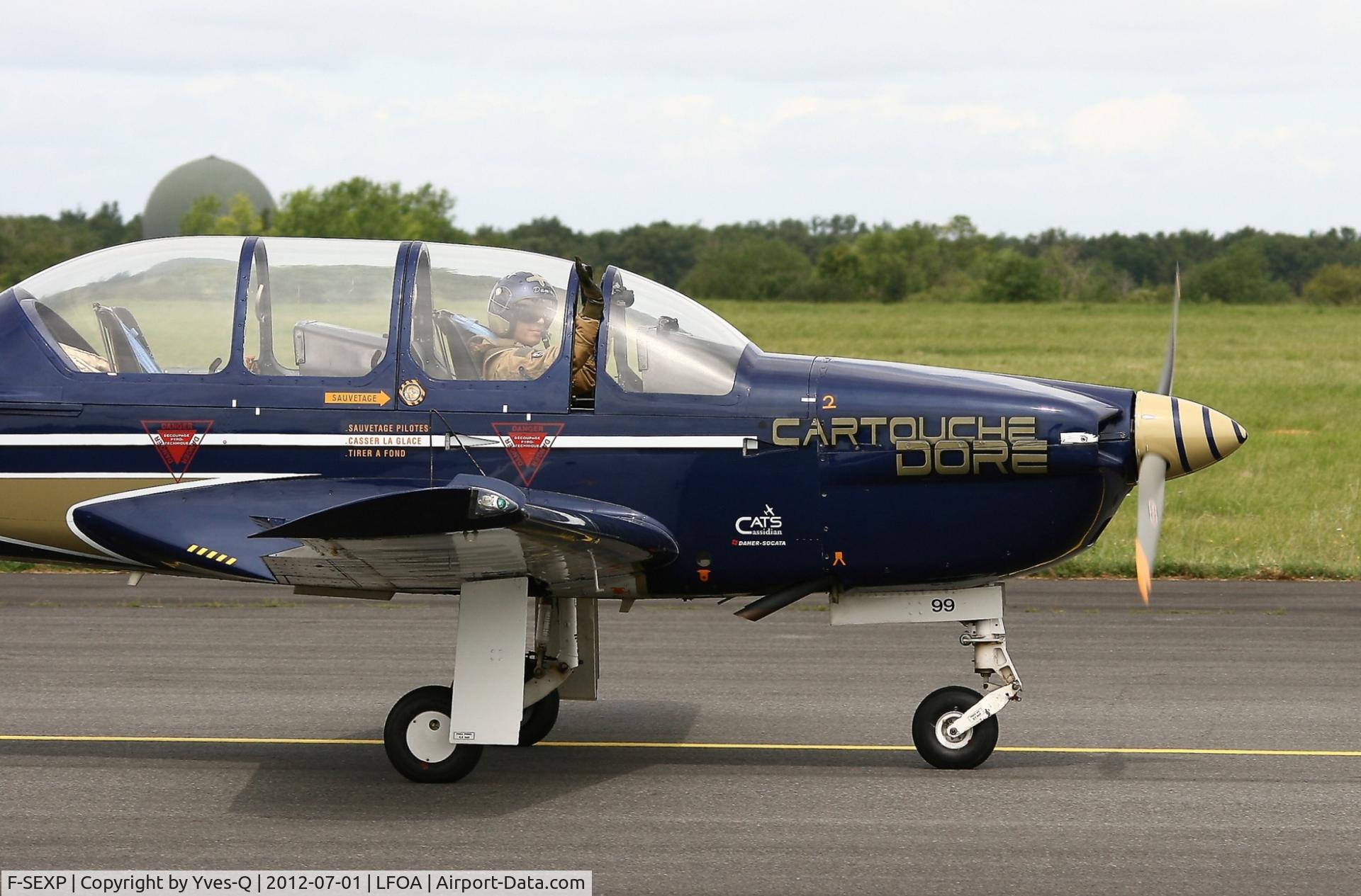 F-SEXP, Socata TB-30 Epsilon C/N 99, Socata TB-30 Epsilon (F-SEXP) Cartouche Doré, Taxiing back Display, Avord Air Base 702 (LFOA)  Air Show 2012