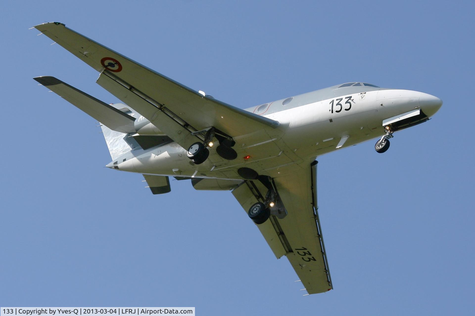 133, 1978 Dassault Falcon 10MER C/N 133, French Naval Aviation Dassault Falcon 10MER, Short Approach Rwy 08, Landivisiau Naval Air Base (LFRJ)