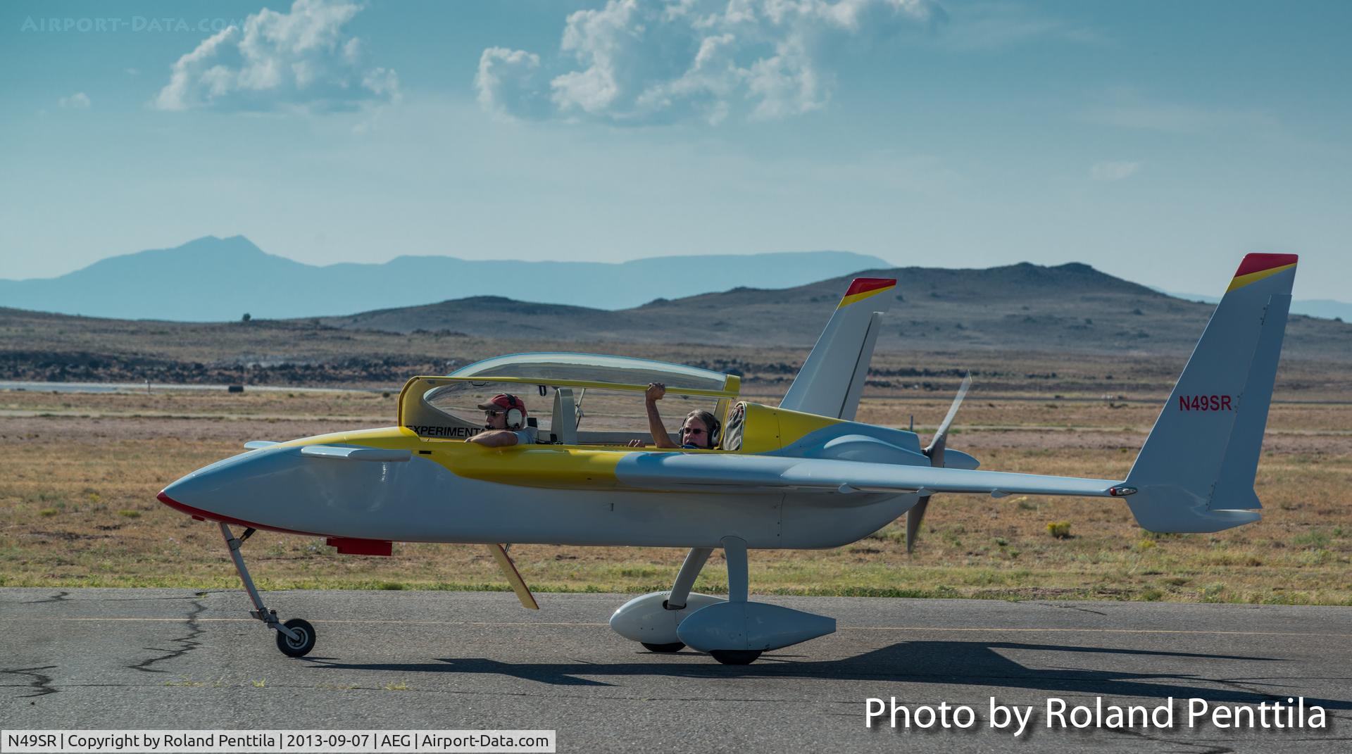 N49SR, Rutan Long-EZ C/N 1684, Seen at the Double Eagle II airport