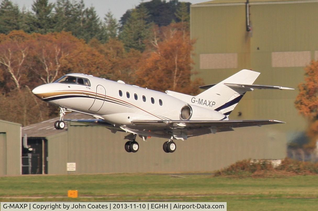 G-MAXP, 2000 Raytheon Hawker 800XP C/N 258477, Lifting off from 26