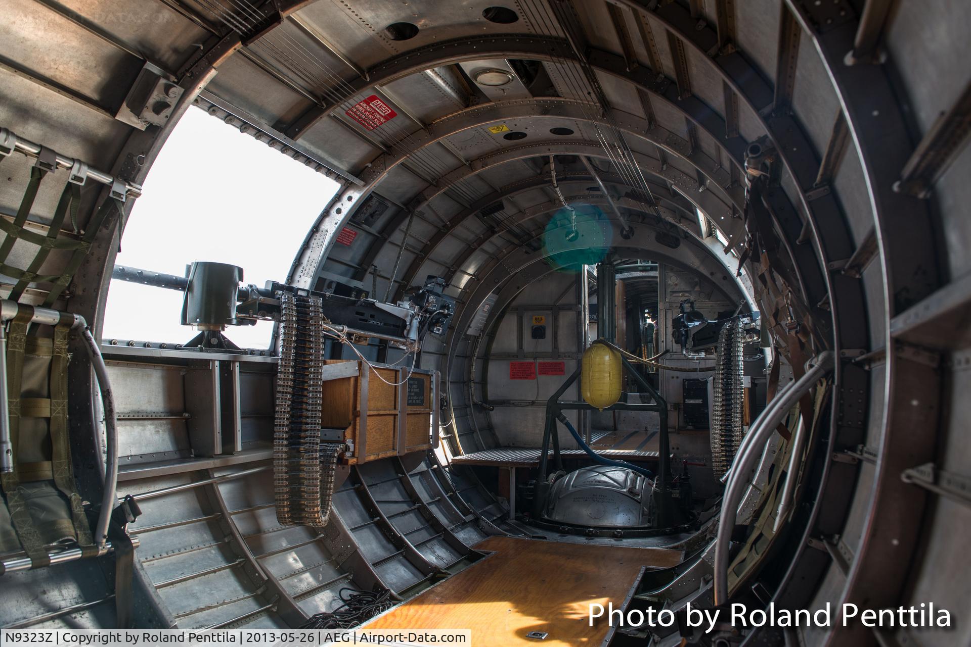 N9323Z, 1944 Boeing B-17G-85-DL Flying Fortress C/N 32155, 