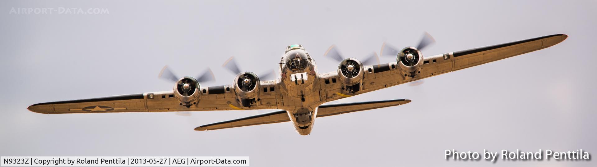 N9323Z, 1944 Boeing B-17G-85-DL Flying Fortress C/N 32155, N9323Z taking off from Double Eagle II airport near Albuquerque.  
