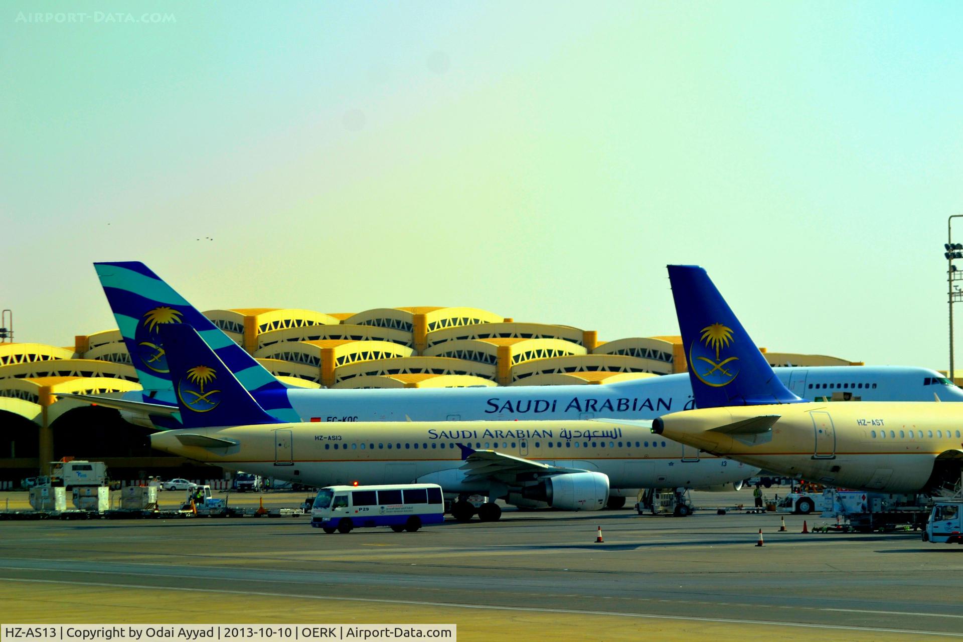 HZ-AS13, 2009 Airbus A320-214 C/N 4104, SVA parked at Riyadh airport next to it is the Spanish Rented B744 with the SVA logo on it