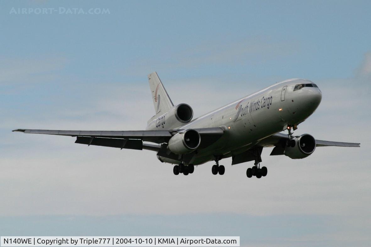 N140WE, 1975 Douglas DC-10-40F C/N 46920, South Winds Cargo