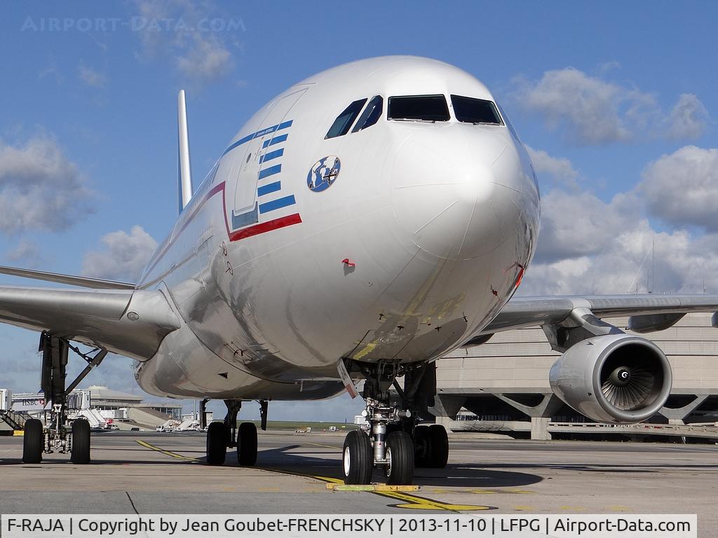 F-RAJA, 1995 Airbus A340-212 C/N 075, COTAM at CDG T1