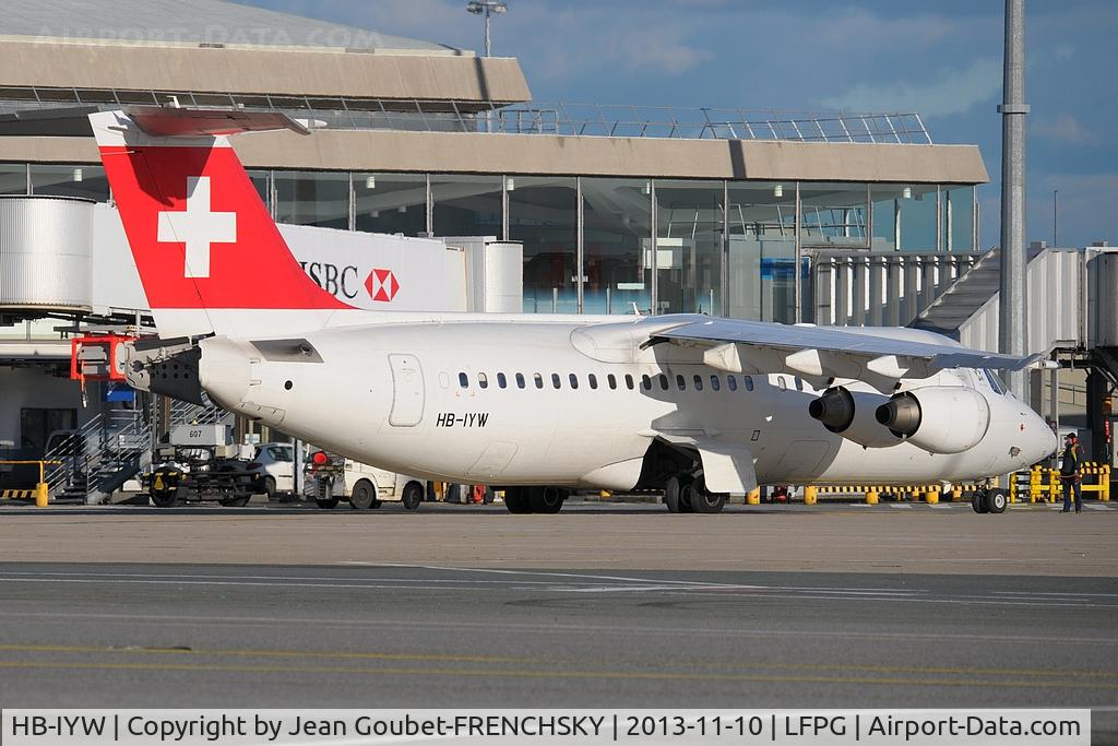 HB-IYW, 1999 British Aerospace Avro 146-RJ100 C/N E3359, SWR639 CDG/ZCH