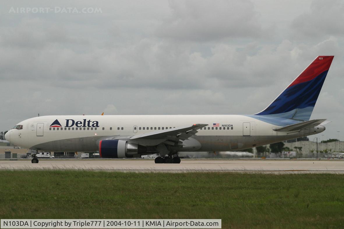 N103DA, 1982 Boeing 767-232 C/N 22215, Delta